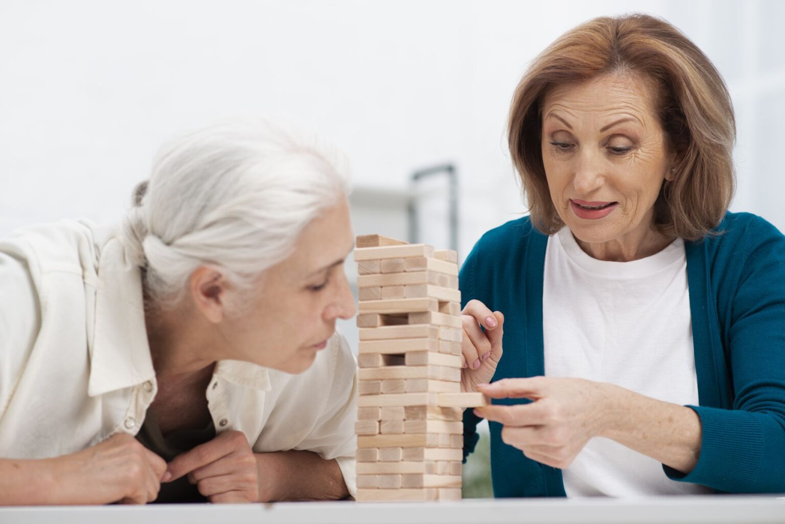 Jeux pour Personnes Âgées en EHPAD Bienfaits et Exemples